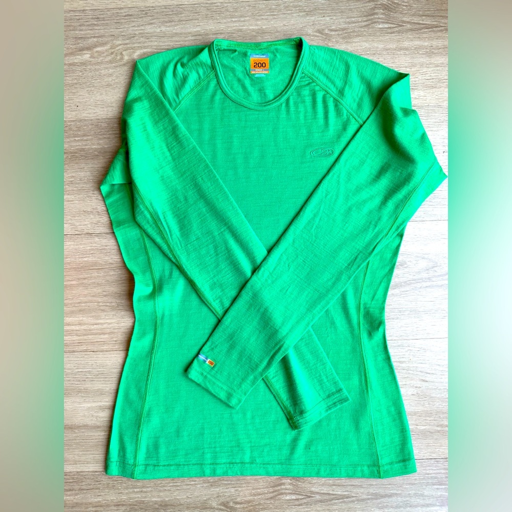 Icebreaker Bodyfit 200 Women’s layering top